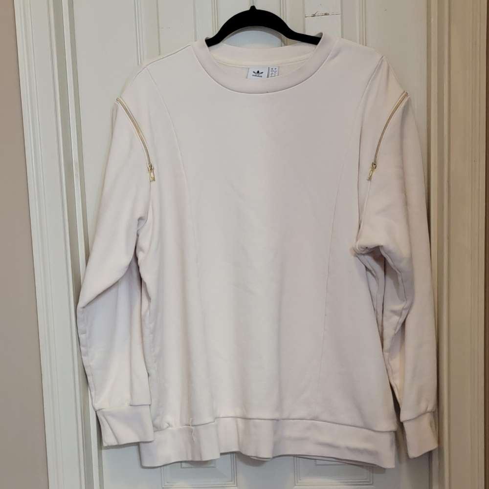 Beautiful adidas sweatshirt